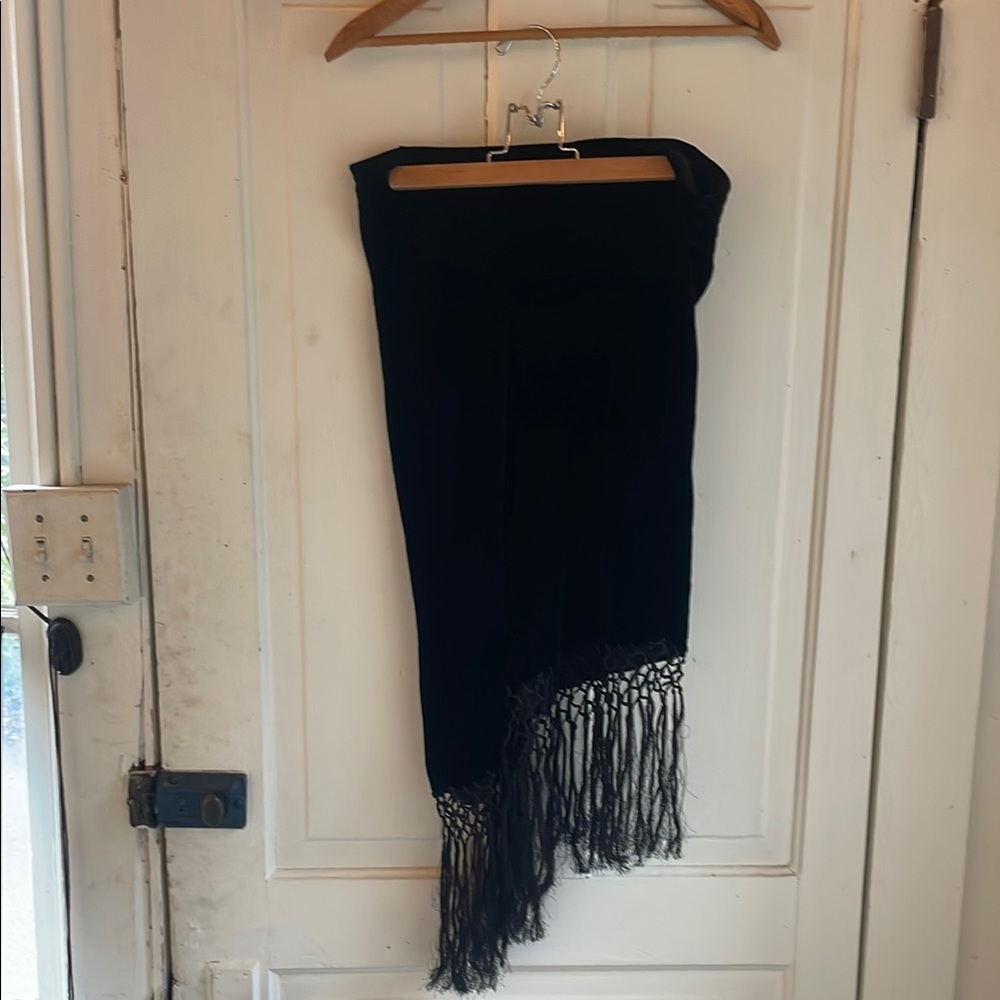 Laundry By Shelli Segal Black Asymmetrical Fringe Skirt